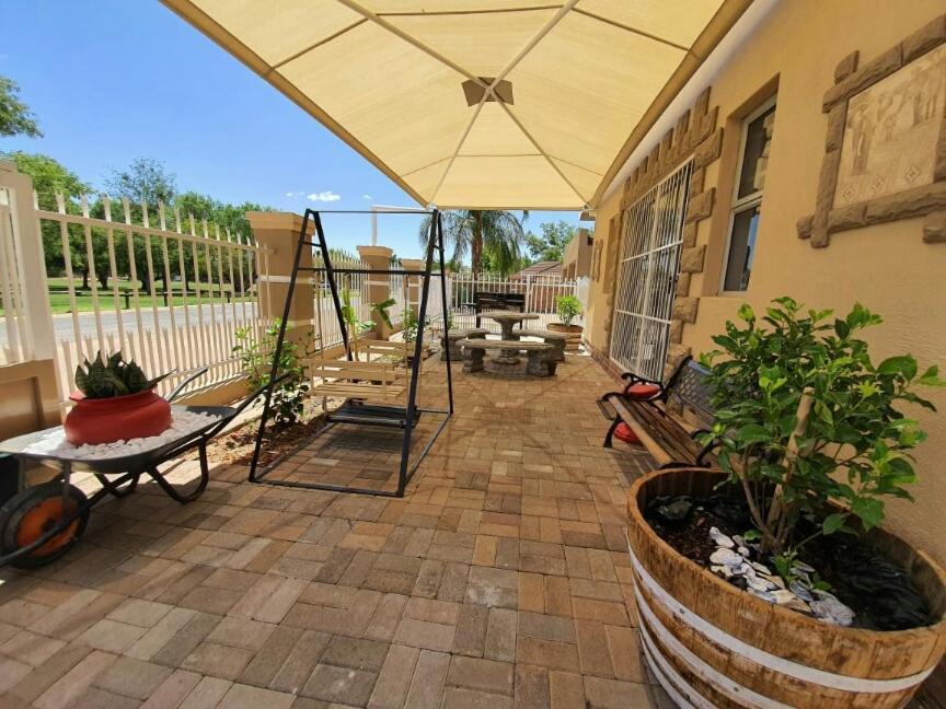 Tehillah Guesthouse Upington Eksteriør bilde