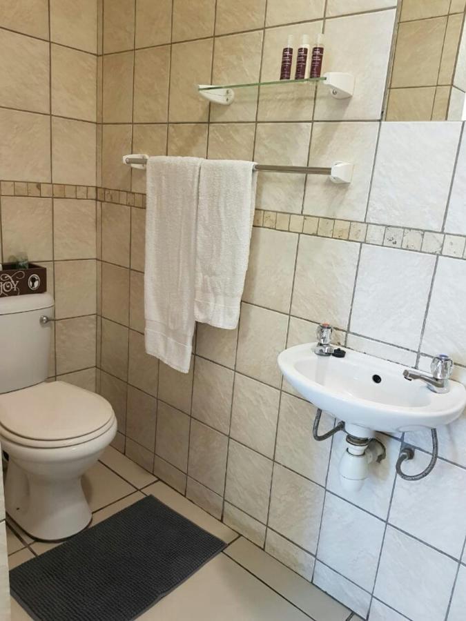 Tehillah Guesthouse Upington Eksteriør bilde