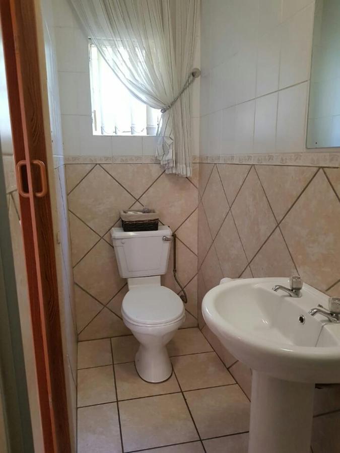 Tehillah Guesthouse Upington Eksteriør bilde