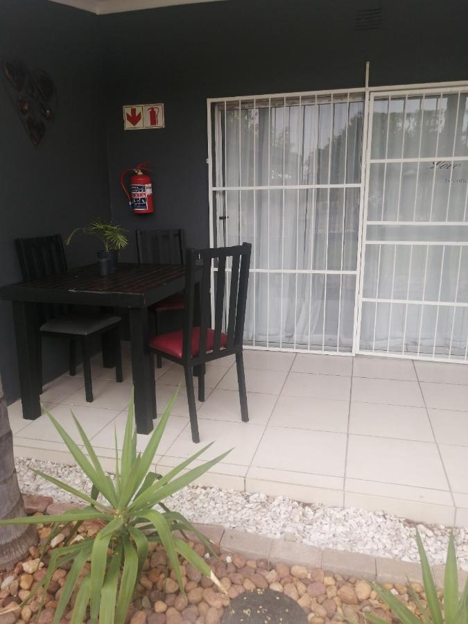 Tehillah Guesthouse Upington Eksteriør bilde