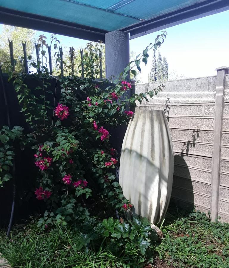 Tehillah Guesthouse Upington Eksteriør bilde