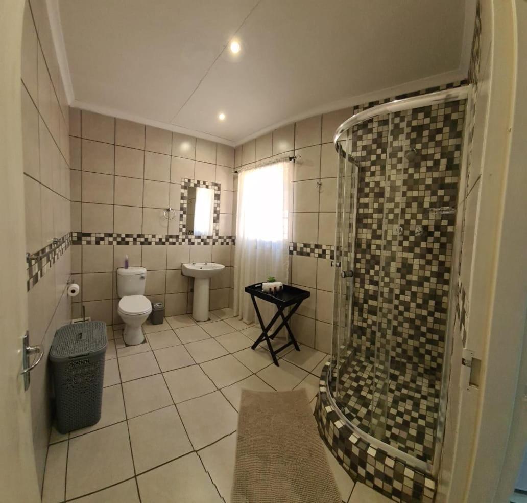 Tehillah Guesthouse Upington Eksteriør bilde